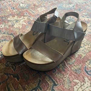 OTBT Bushnell Platform Wedges